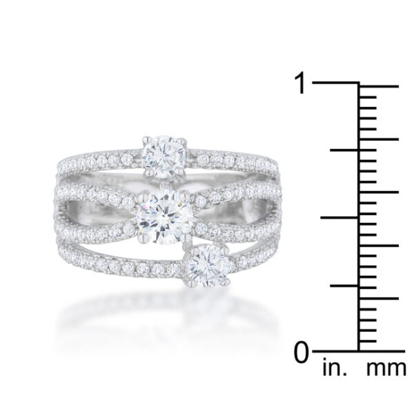 Close-up of the round cubic zirconia stone and its prong setting