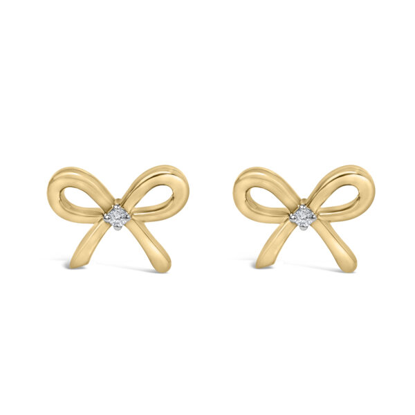 Bow-shaped stud earring in 24K gold vermeil with a round diamond set at the center crossing point