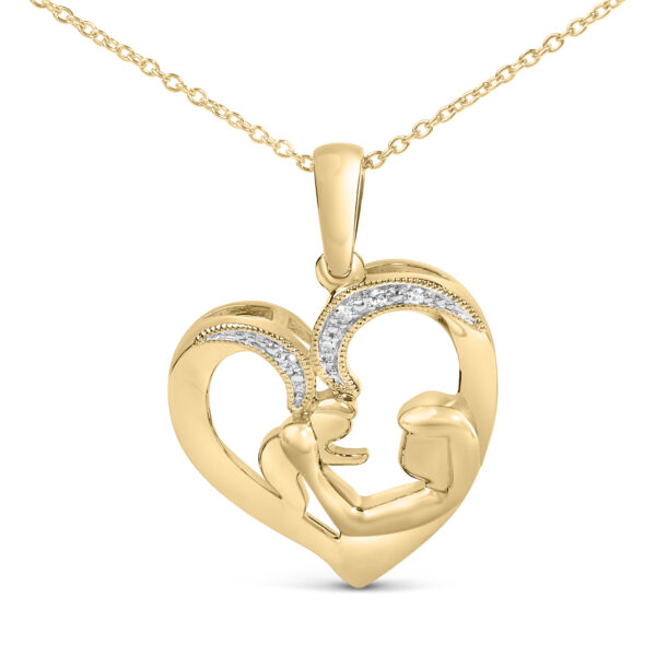 Side angle of the 24K gold vermeil heart pendant showing the cable chain link