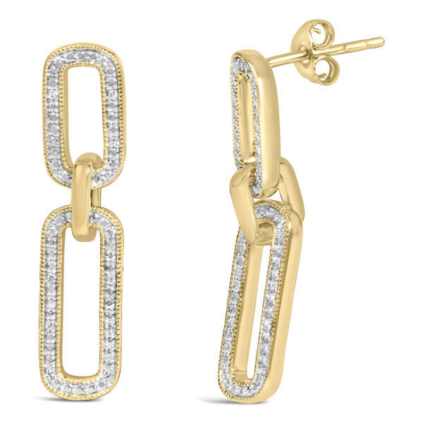 Side angle of the gold vermeil paperclip earring showing the linked construction