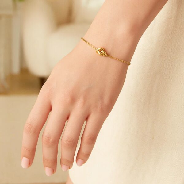 14k Yellow Gold Chain Bracelet with Polished Knot (7.50 mm) - alternate view 2
