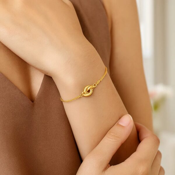 14k Yellow Gold Chain Bracelet with Polished Knot (7.50 mm) - alternate view 3