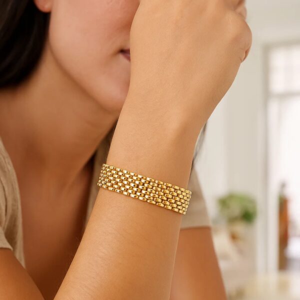 14k Yellow Gold Flexible Panther Line Bracelet (9.00 mm) - alternate view 3