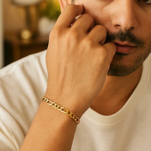 10k Yellow Gold Solid Figaro Bracelet (4.50 mm) - alternate view 3