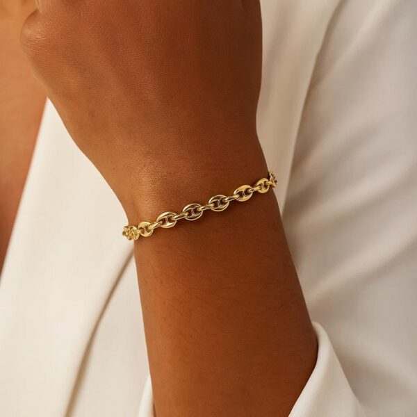 14k Yellow Gold Puffed Mariner Link Bracelet (4.70 mm) - alternate view 4
