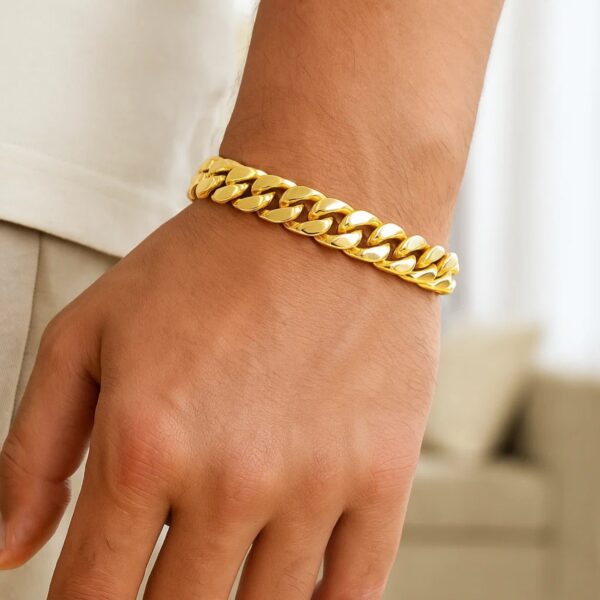 10k Yellow Gold Classic Miami Cuban Solid Bracelet (8.20 mm) - alternate view 5