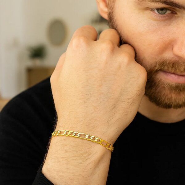 14k Yellow Gold Solid Figaro Bracelet (3.80 mm) - alternate view 3