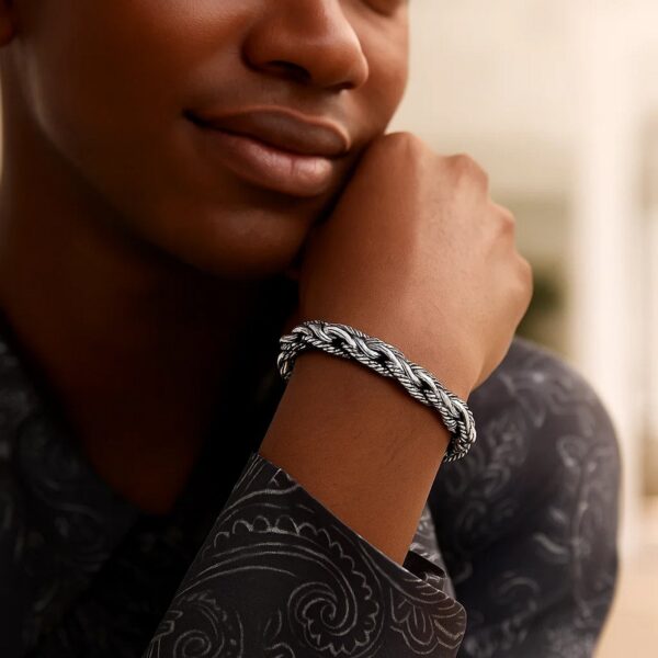 Oxidized Sterling Silver Mens Chain Bracelet in a Cable Motif (8.50 mm) - alternate view 4