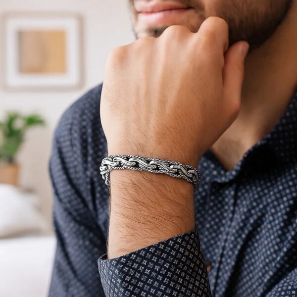 Oxidized Sterling Silver Mens Chain Bracelet in a Cable Motif (8.50 mm) - alternate view 5
