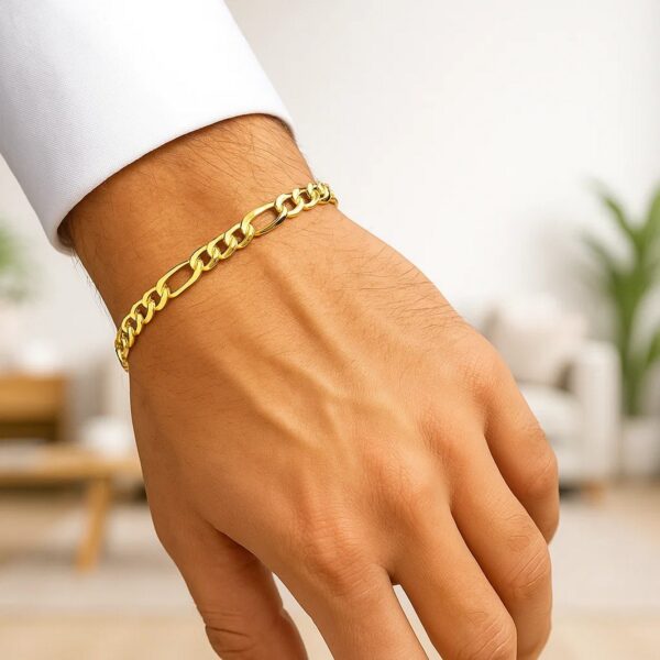 14k Yellow Gold Lite Figaro Bracelet (5.60 mm) - alternate view 5
