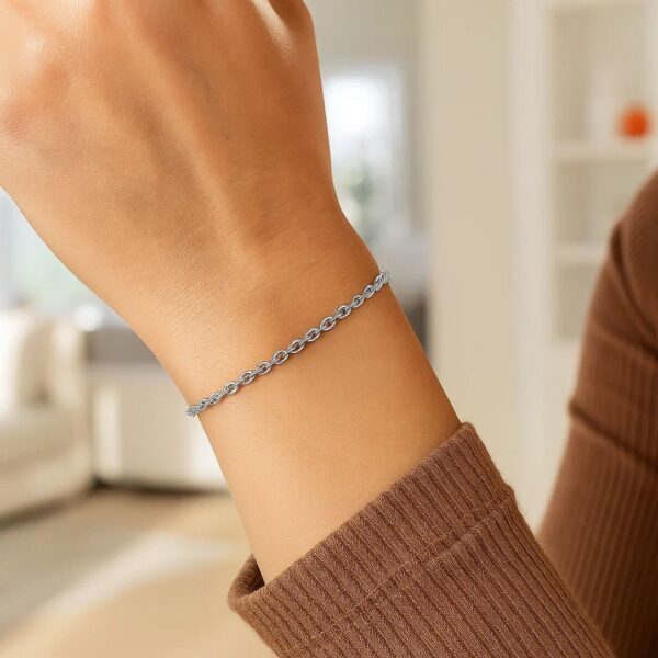 14k White Gold Rolo Bracelet (2.50 mm) - alternate view 5