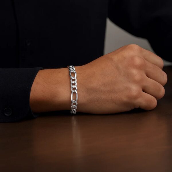 14k White Gold Solid Figaro Bracelet (6.00 mm) - alternate view 4
