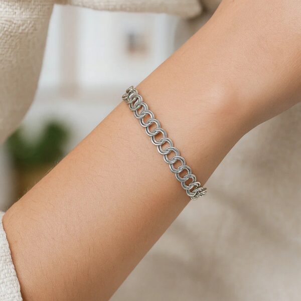 14k White Gold Solid Double Link Charm Bracelet (5.00 mm) - alternate view 3