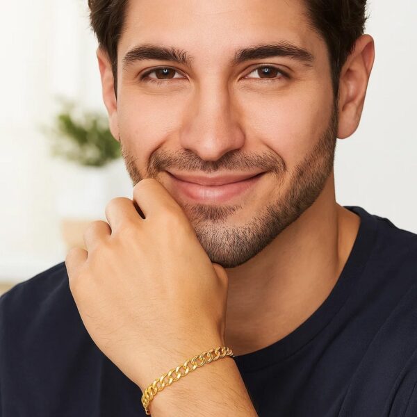 14k Yellow Gold Solid Curb Bracelet (4.70 mm) - alternate view 3