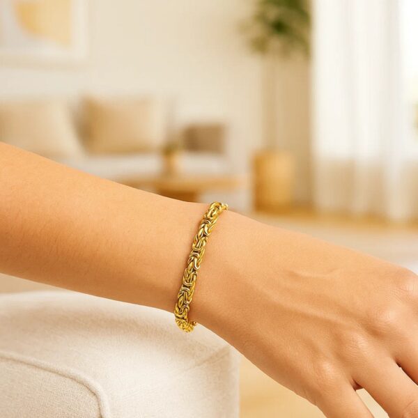 14k Yellow Gold Byzantine Link Stylish Bracelet (9.00 mm) - alternate view 3