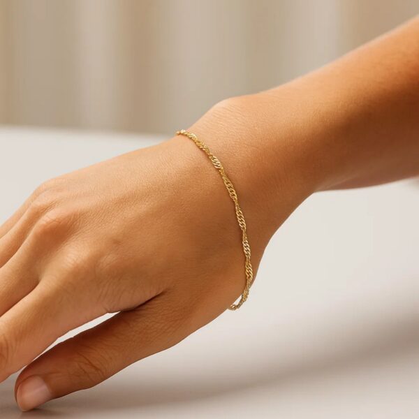 14k Yellow Gold Singapore Bracelet (1.10 mm) - alternate view 4