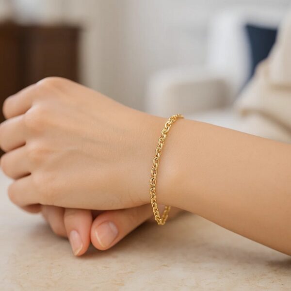 14k Yellow Gold Rolo Bracelet (2.50 mm) - alternate view 4