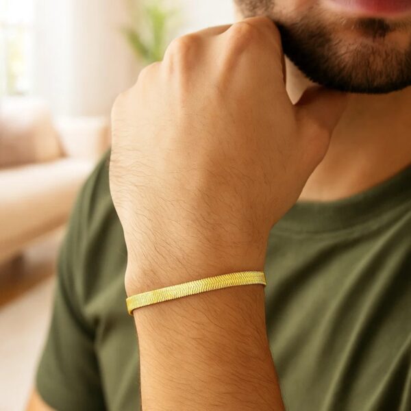 14k Yellow Gold Super Flex Herringbone Bracelet (4.60 mm) - alternate view 4