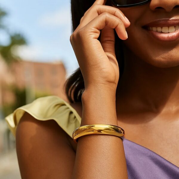 Classic Bangle in 14k Yellow Gold (10.00 mm) - alternate view 3