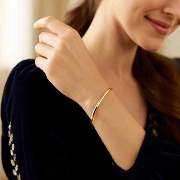 14K Yellow Gold Knife Edge Bangle - alternate view 3