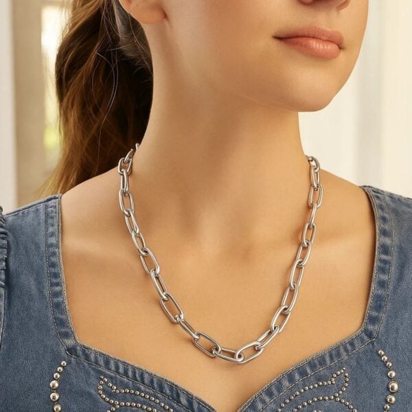 Sterling Silver Wide Paperclip Chain Necklace - alternate view 3