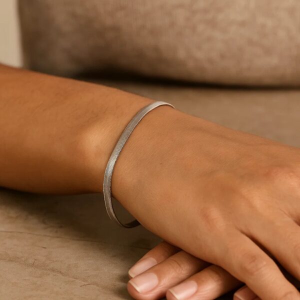 14k White Gold Super Flex Herringbone Bracelet (2.80 mm) - alternate view 5