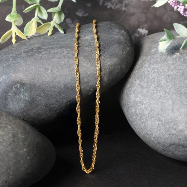 10k Yellow Gold Singapore Chain (1.80 mm) - alternate view 2