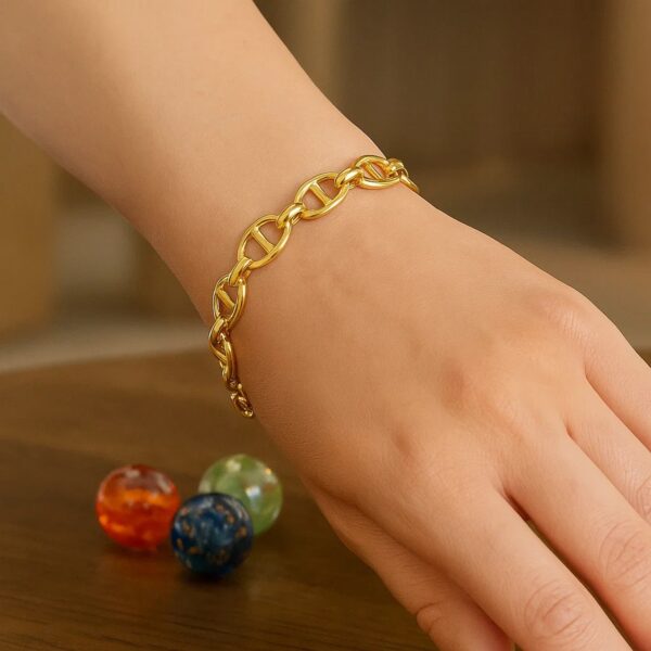 14k Yellow Gold High Polish Mariner Link Bracelet (8.80 mm) - alternate view 3