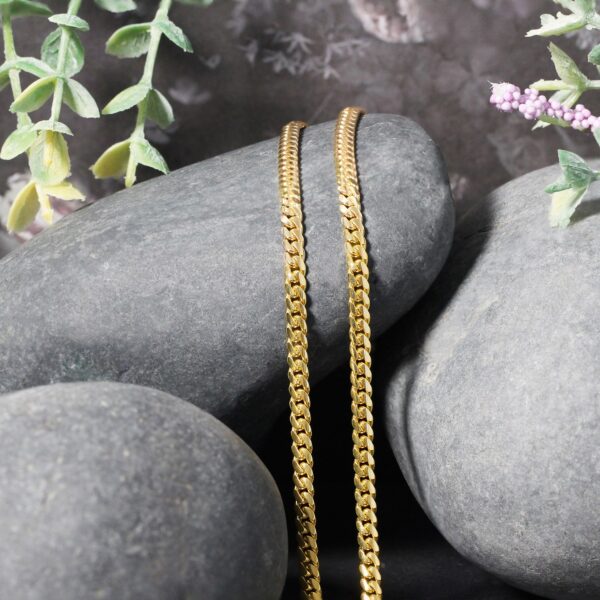 14k Yellow Gold Classic Solid Miami Cuban Chain (3.20 mm) - alternate view 4
