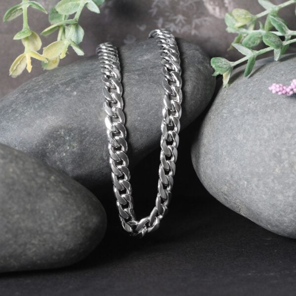 14K White Gold Miami Cuban Semi Solid Chain (7.00 mm) - alternate view 4