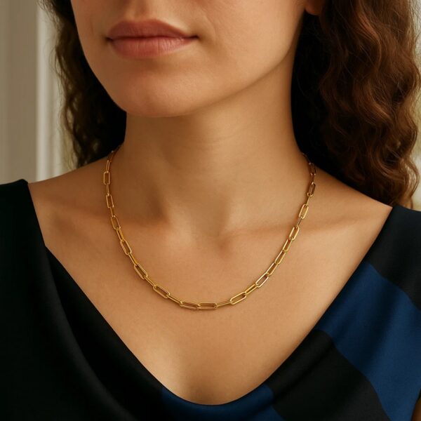 14K Yellow Gold Paperclip Chain (4.0 mm) - alternate view 4