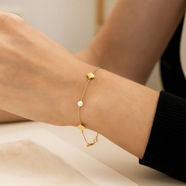 14k Yellow Gold Pearl Clover Bracelet - alternate view 4