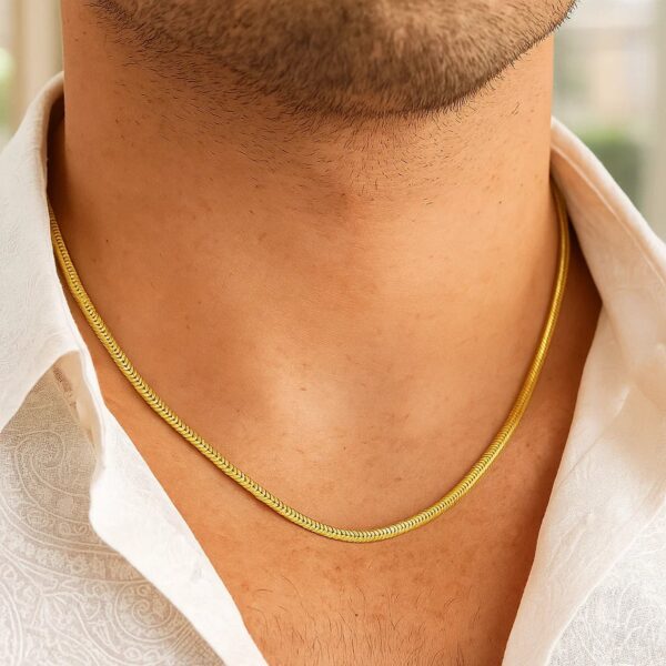 14K Yellow Gold Oval Snake Chain (3.30 mm) - alternate view 4