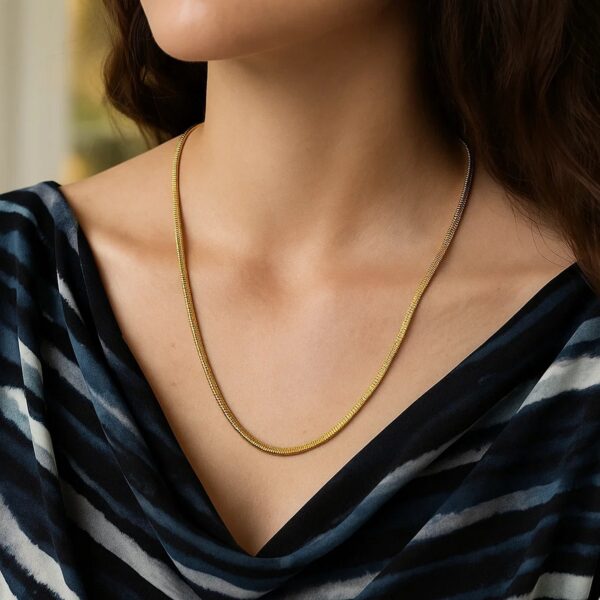 14K Yellow Gold Oval Snake Chain (3.30 mm) - alternate view 5