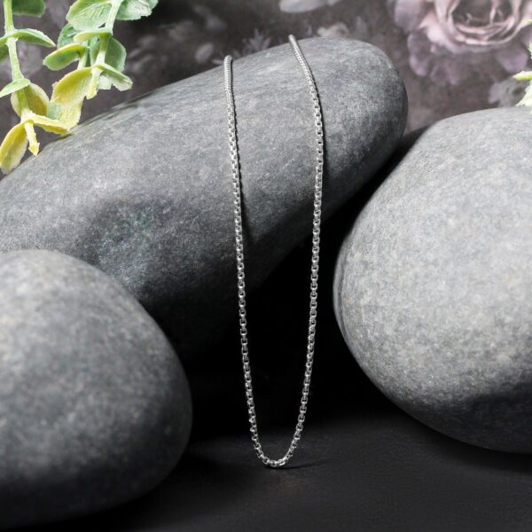 Sterling Silver Rhodium Plated Round Box Chain (1.30 mm) - alternate view 5