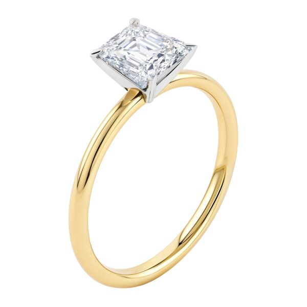 2 Carat Emerald Lab Grown IGI G/VS1 Diamond Solitaire Ring in 10K Yellow Gold - alternate view 2