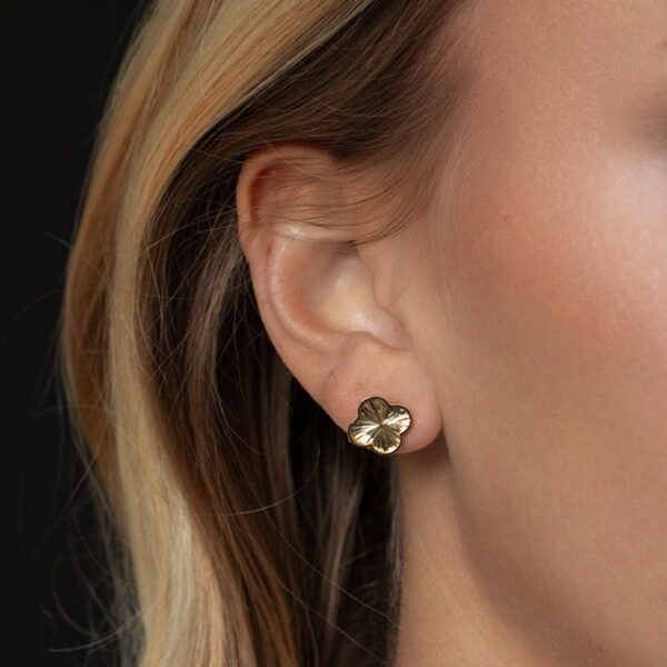 14K Yellow Gold Radiating Clover Earrings - alternate view 4