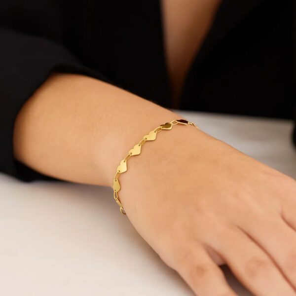 Mirror Heart Chain Bracelet in 10K Yellow Gold (4.70 mm) - alternate view 5