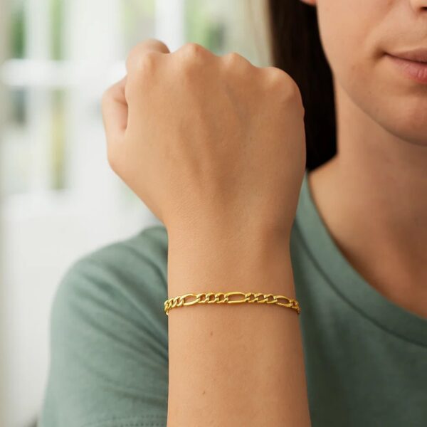 10k Yellow Gold Link Figaro Bracelet (2.60 mm) - alternate view 4