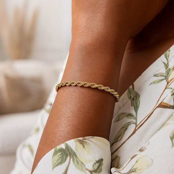 Lite Rope Chain Bracelet in 10k Yellow Gold (3.20 mm) - alternate view 2