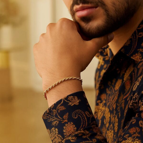 Lite Rope Chain Bracelet in 10k Yellow Gold (3.20 mm) - alternate view 4