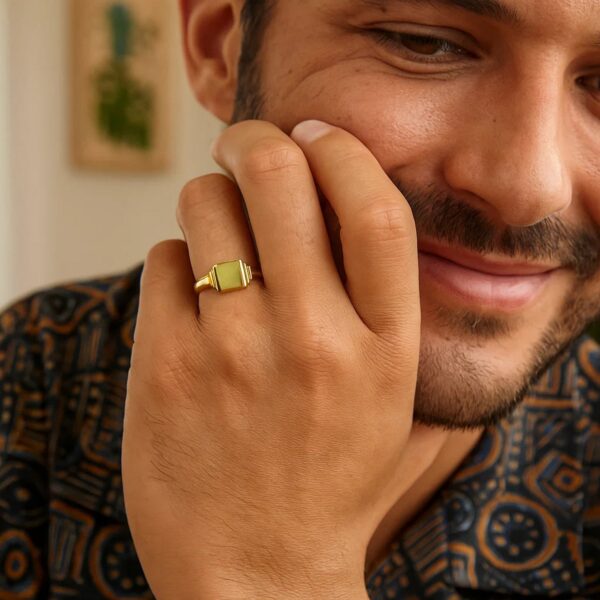 Mini Signet Ring in 14K Yellow Gold (2.00 mm) - alternate view 4