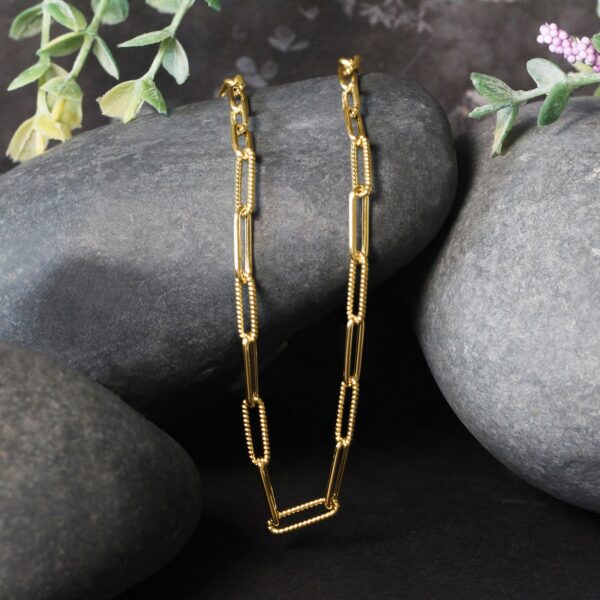 14k Yellow Gold Textured Paperclip Chain (3.5 mm) - alternate view 3