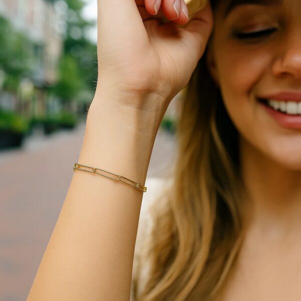 14k Yellow Gold Wire Paperclip Bracelet (2.70 mm) - alternate view 4