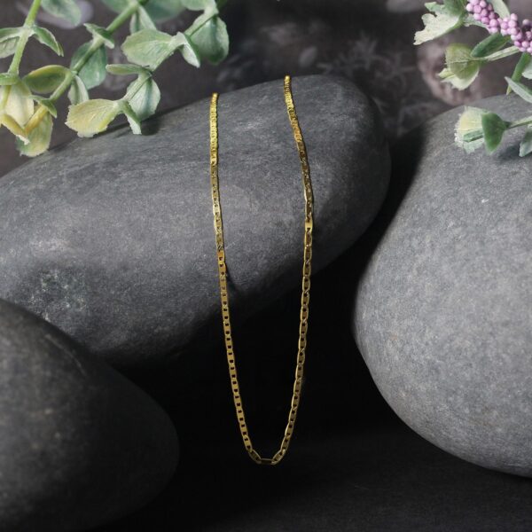 10k Yellow Gold Mariner Link Chain (1.20 mm) - alternate view 4