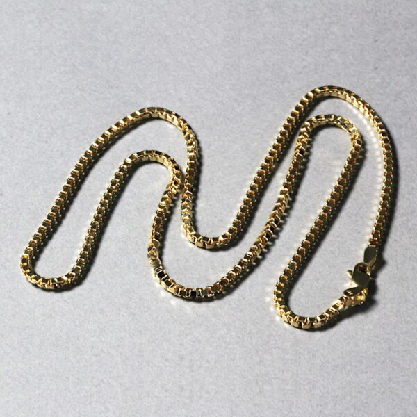 14k Yellow Gold Semi Solid Box Chain (2.10 mm) - alternate view 4