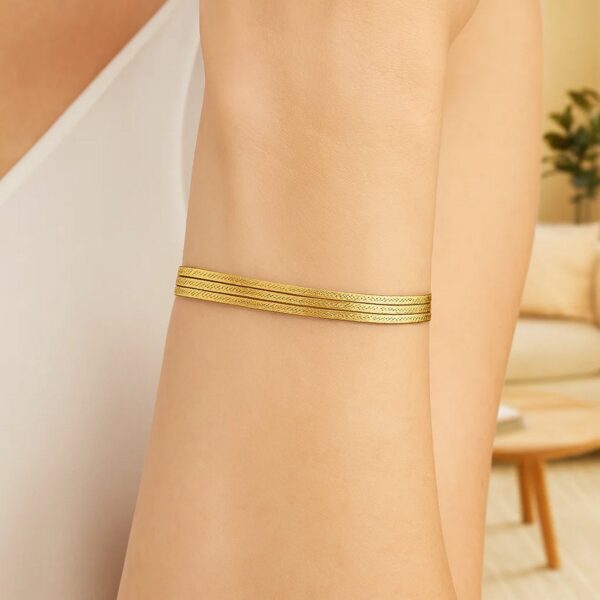 14k Yellow Gold 7 inch Three Strand Herringbone Chain Bracelet (1.80 mm) - alternate view 3