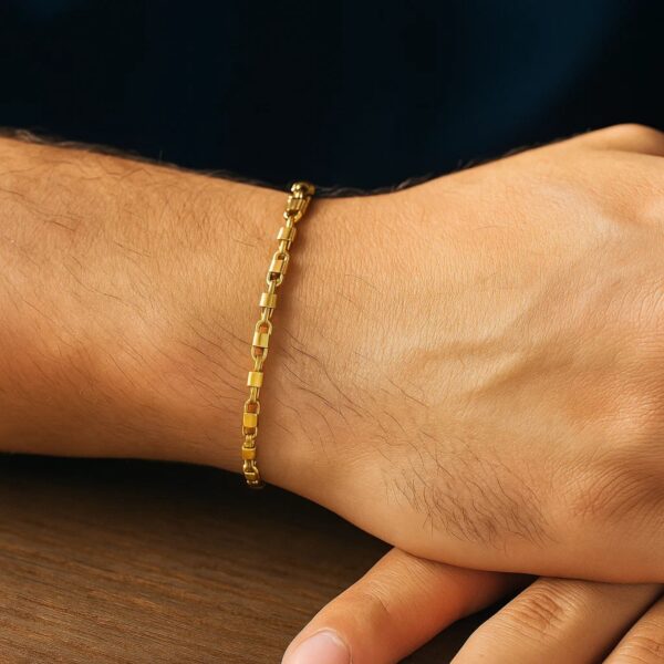 14K Yellow Gold Square Byzantine Chain Bracelet (2.00 mm) - alternate view 4