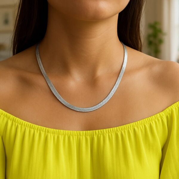 14k White Gold Super Flex Herringbone Chain (4.60 mm) - alternate view 5