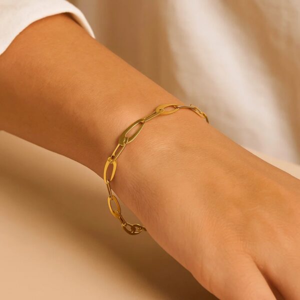 14k Yellow Gold Italian Oval Links Bracelet (5.40 mm) - alternate view 5